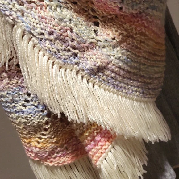 Oversized scarf/wrap, handmade knit, pastel colors, NWOT - Picture 5 of 11